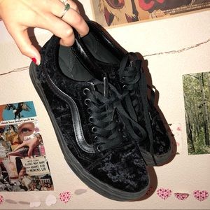 Vans old skool black velvet low tops